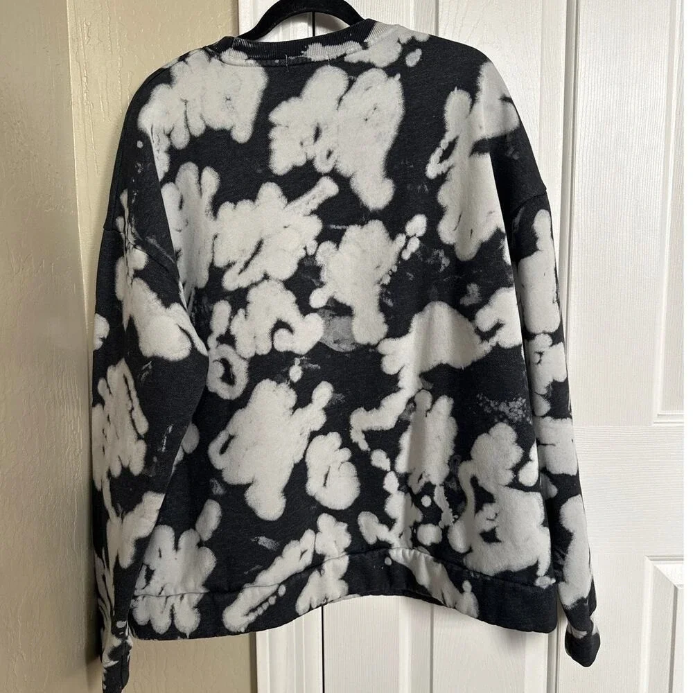 Skull‎ House Designs Bleach Tie Dye Muscle Car Graphic Sweatshirt - Size M/L